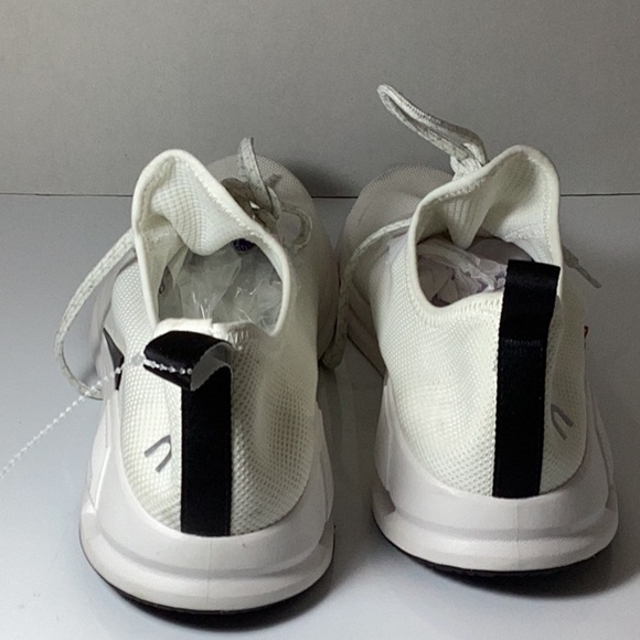 ON RUNNING Cloudeasy Sneaker - Picture 10 of 14